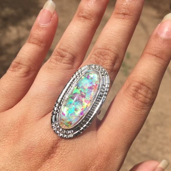 Statement Ring - Picture 3 of 3